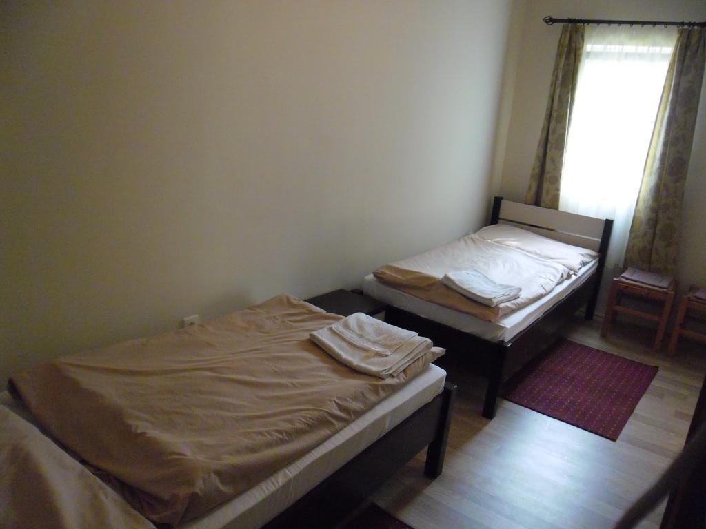 Balatonföldvár Hotel Family חדר תמונה