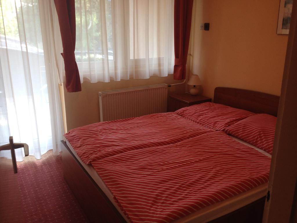 Balatonföldvár Hotel Family חדר תמונה