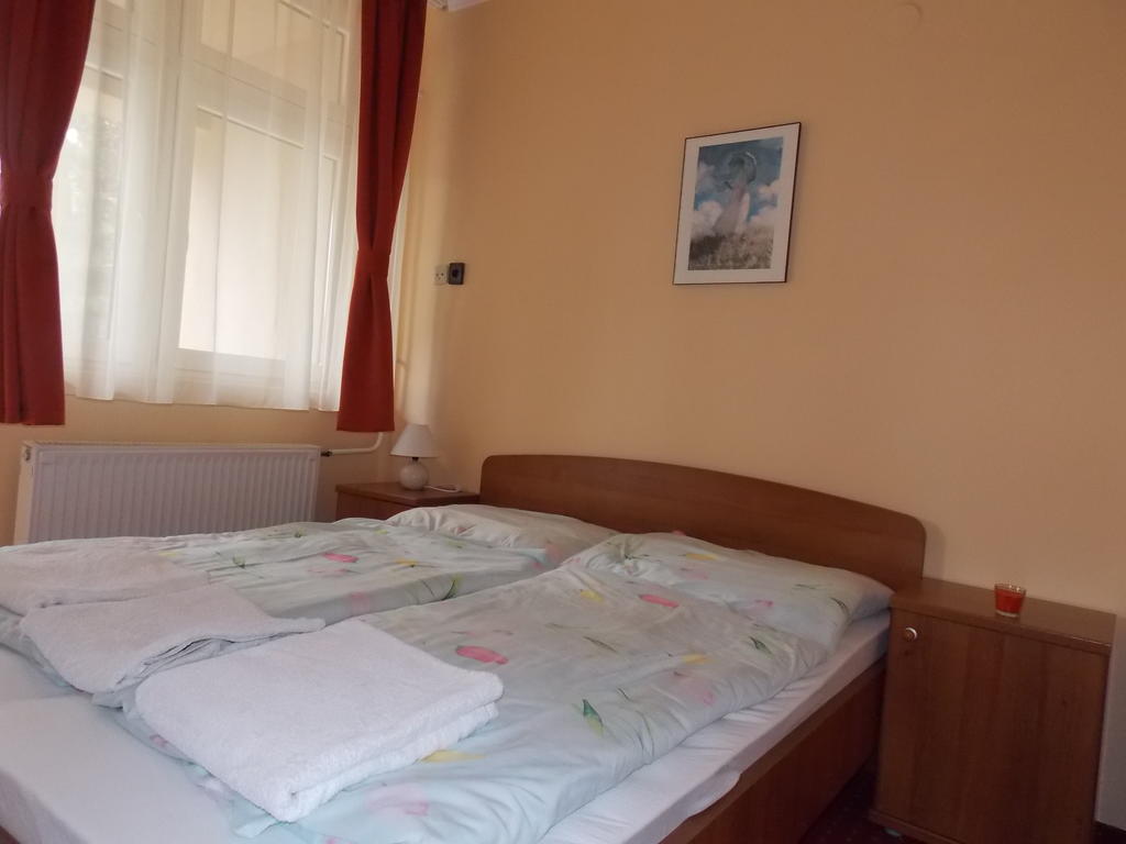 Balatonföldvár Hotel Family מראה חיצוני תמונה