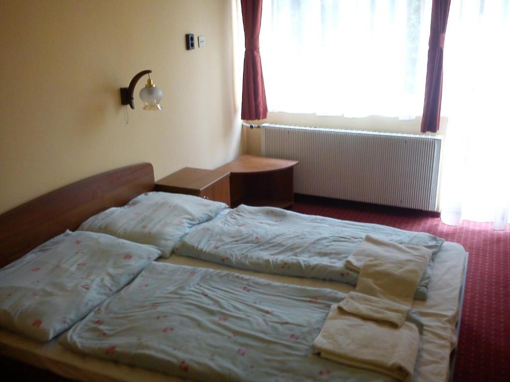 Balatonföldvár Hotel Family מראה חיצוני תמונה