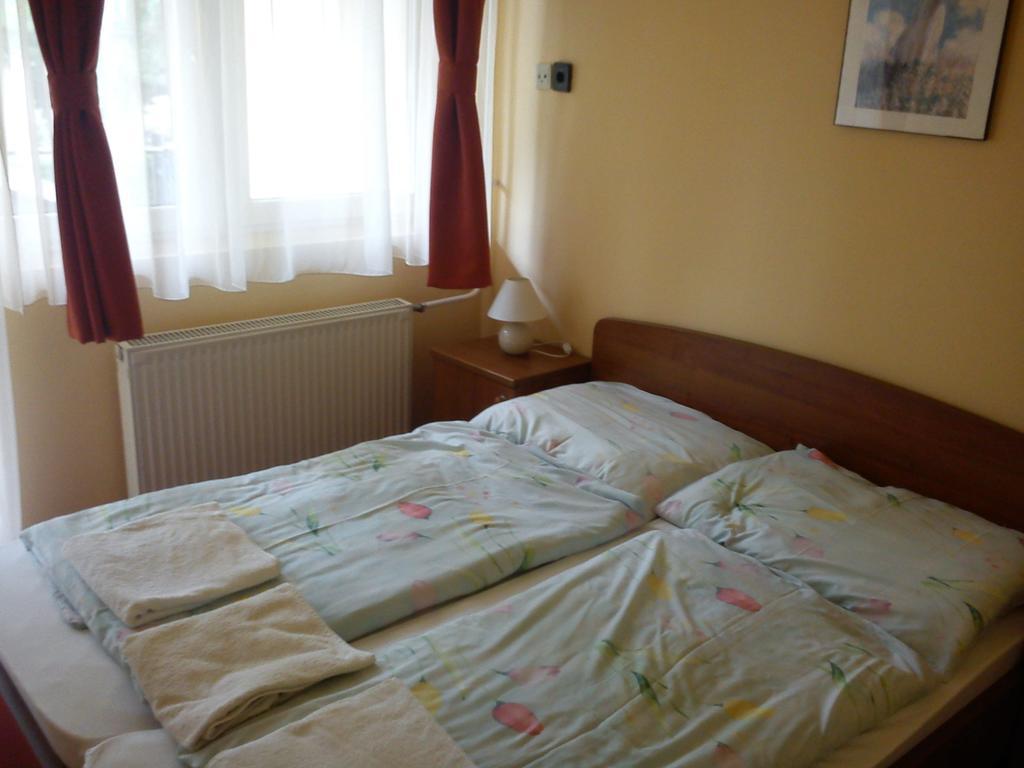 Balatonföldvár Hotel Family מראה חיצוני תמונה